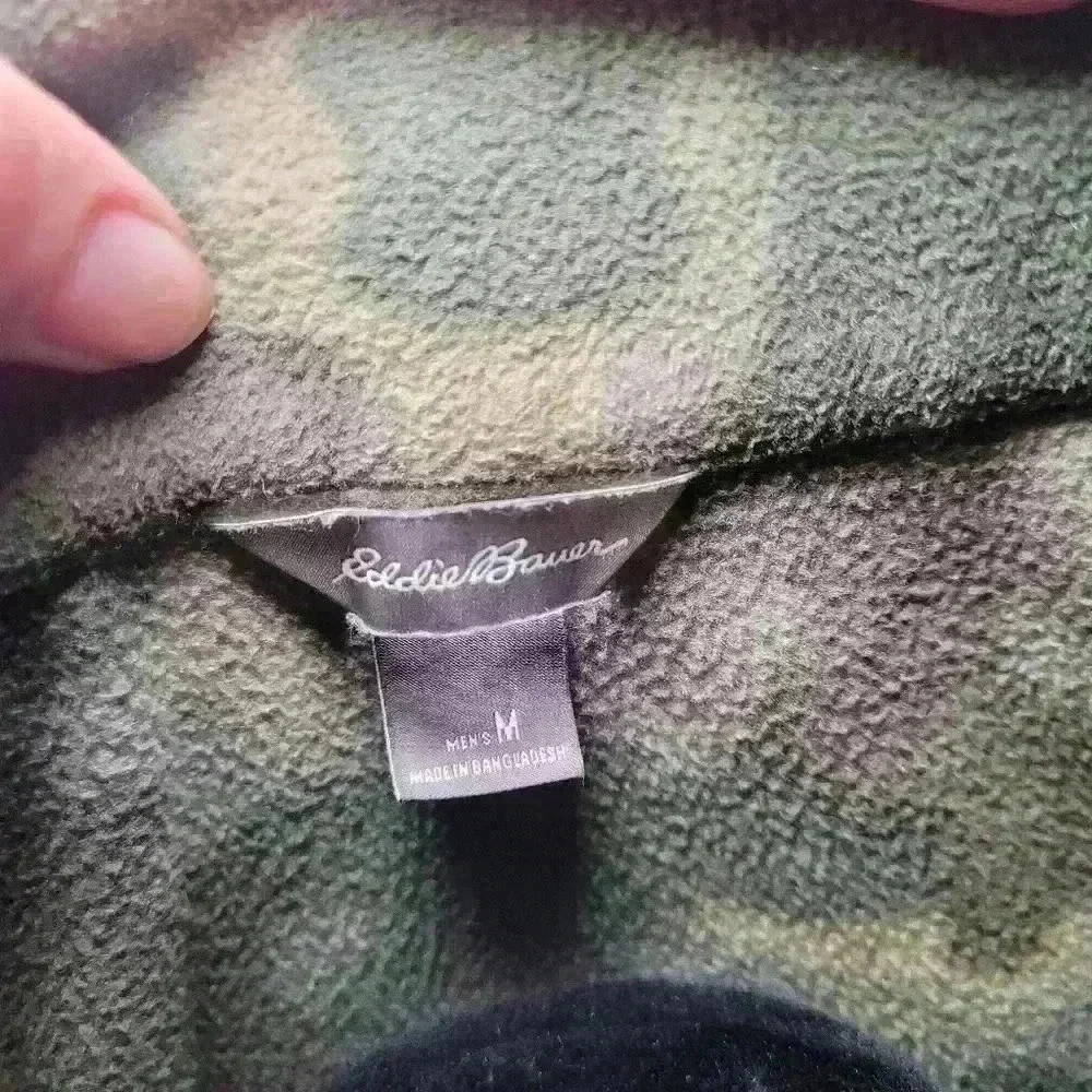 Eddie Bouer, camel pullover jacket size medium.